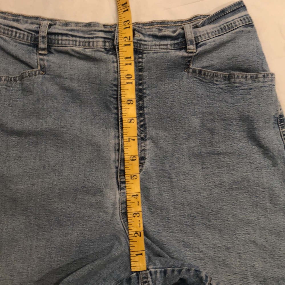 Gloria Vanderbilt Demin Jean Shorts size 14 - Picture 12 of 16